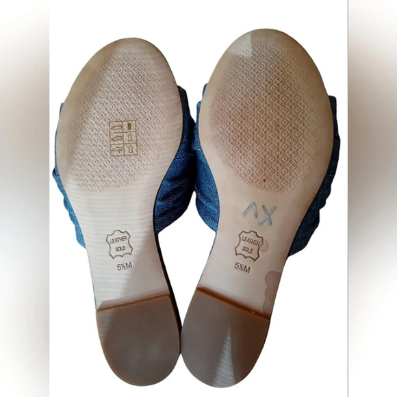 Tory Burch Annabelle Blue Denim Chambray Bow Detail Slide Sandals Size 5.5 New - Picture 9 of 9